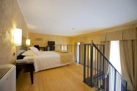 Best Western Crystal Palace - 73