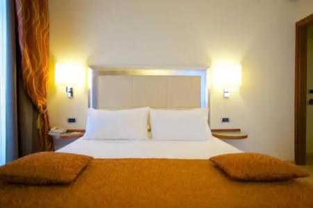 Best Western Crystal Palace - 56