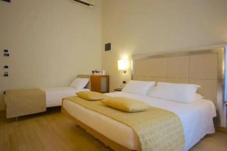 Best Western Crystal Palace - 47