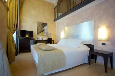 Best Western Crystal Palace - 6