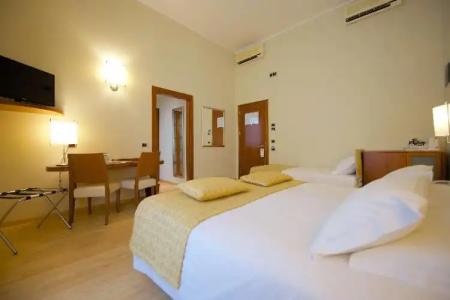 Best Western Crystal Palace - 46