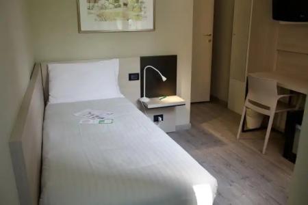 Green Class Gran Torino - 9