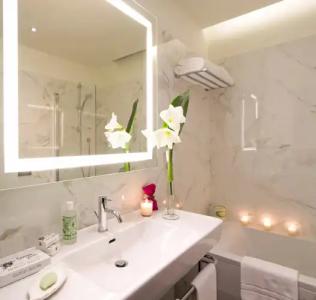 Starhotels Majestic - 16