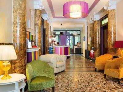 Green Class Astoria - 33