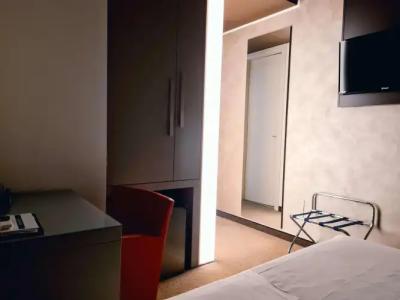 Best Western Continental - 4