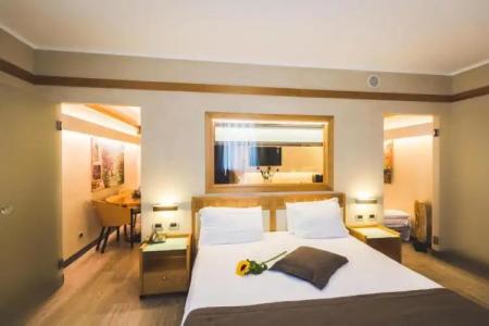 Park Ai Pini & Restaurant Ai Pini - 124