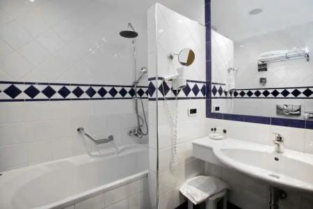 Park Ai Pini & Restaurant Ai Pini - 111