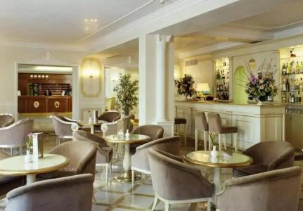 Carlton On The Grand Canal - 39