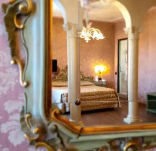 Carlton On The Grand Canal - 57