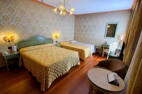 Carlton On The Grand Canal - 47