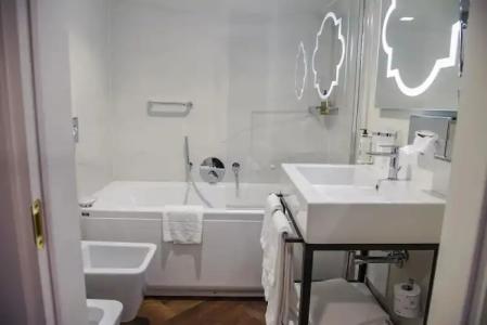 BW Premier Collection CHC Continental - 41