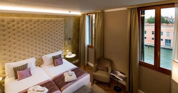 BW Premier Collection CHC Continental - 17