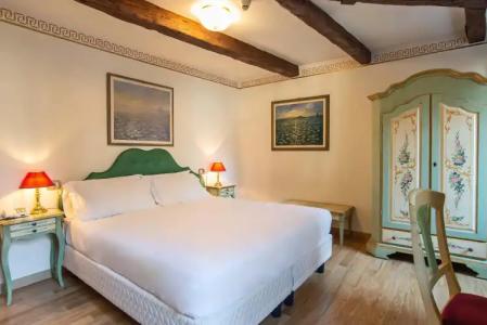 La Fenice et Des Artistes - 4