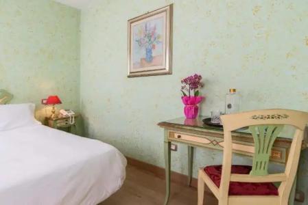 La Fenice et Des Artistes - 90