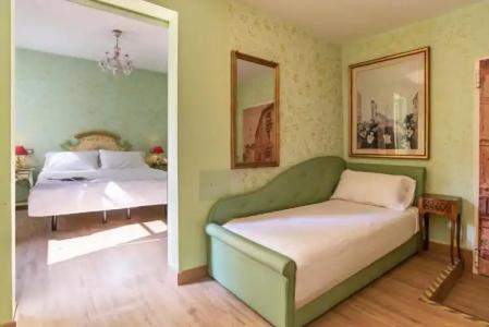 La Fenice et Des Artistes - 88