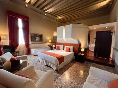 Ruzzini Palace - 126