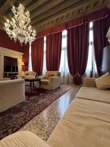 Ruzzini Palace - 168