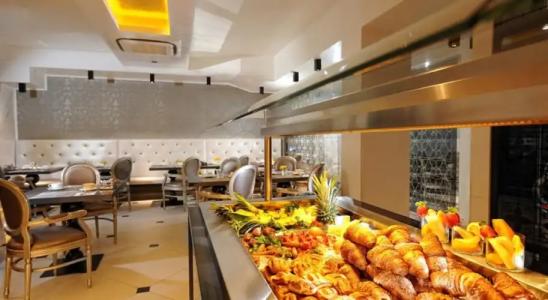 Carnival Palace - Venice Collection - 13