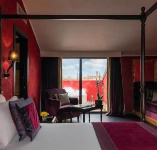 Carnival Palace - Venice Collection - 83