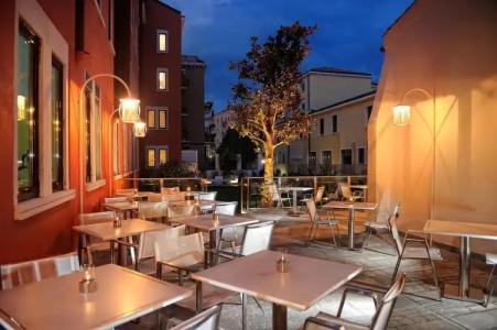 Carnival Palace - Venice Collection - 24