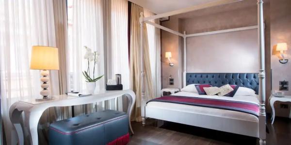 Carnival Palace - Venice Collection - 70