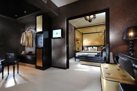 Carnival Palace - Venice Collection - 3