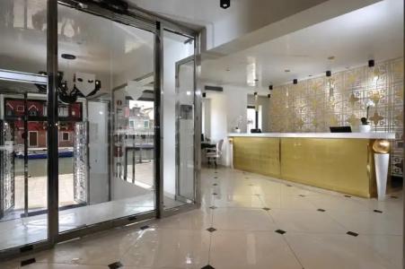 Carnival Palace - Venice Collection - 1