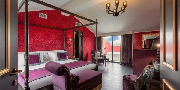 Carnival Palace - Venice Collection - 79