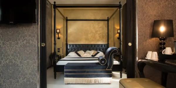 Carnival Palace - Venice Collection - 68