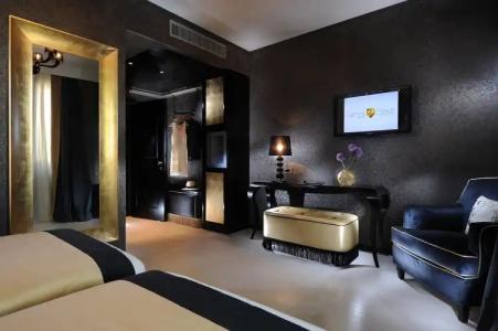 Carnival Palace - Venice Collection - 2