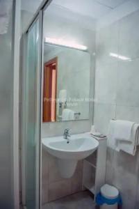 Pellegrino Palace - 5