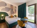 Standard Double room with park view