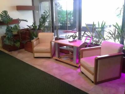 Sky High Airport 200 meters from the terminal - 7