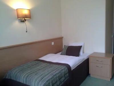 Sky High Airport 200 meters from the terminal - 25