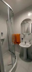 Sky High Airport 200 meters from the terminal - 52