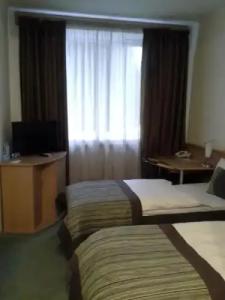 Sky High Airport 200 meters from the terminal - 54