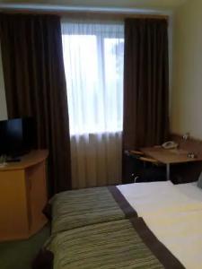 Sky High Airport 200 meters from the terminal - 39