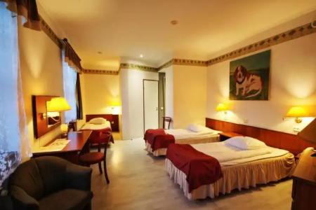 NB with Free Parking - 40