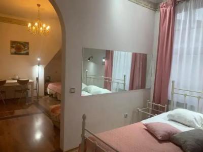 NB with Free Parking - 61