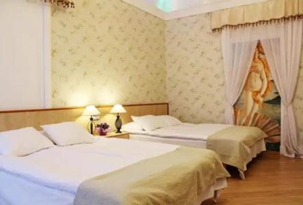 NB with Free Parking - 66