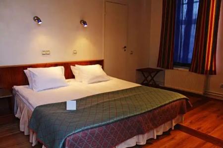 NB with Free Parking - 68