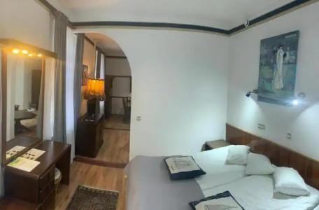 NB with Free Parking - 67