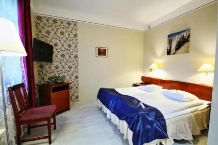 NB with Free Parking - 48