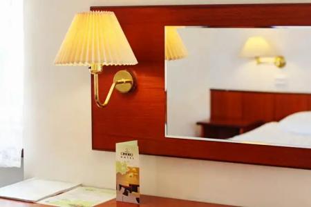 NB with Free Parking - 26