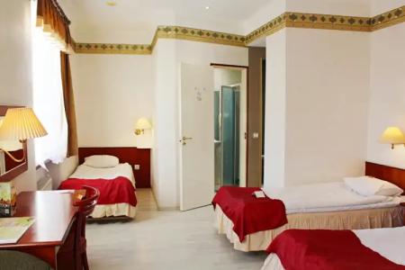 NB with Free Parking - 24