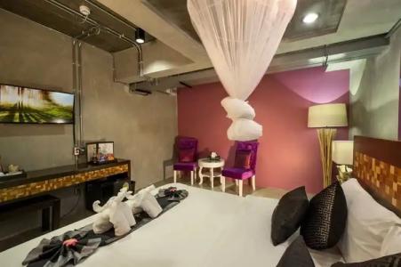 Thapae Loft - 38