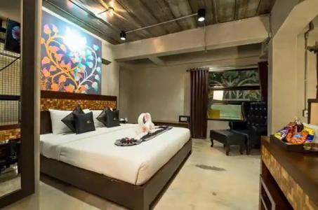 Thapae Loft - 40