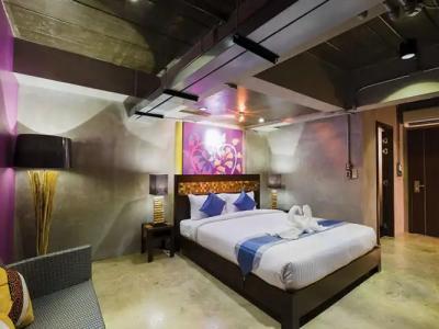 Thapae Loft - 30