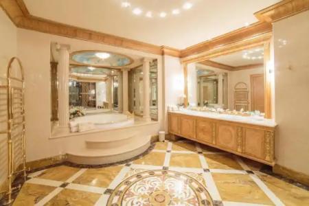 Royal Casino SPA & Resort - 27