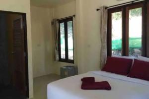 Minnie Seaview Resort, Samet Island